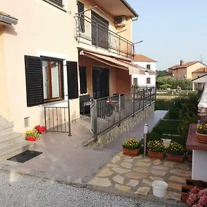  Apartment Stela